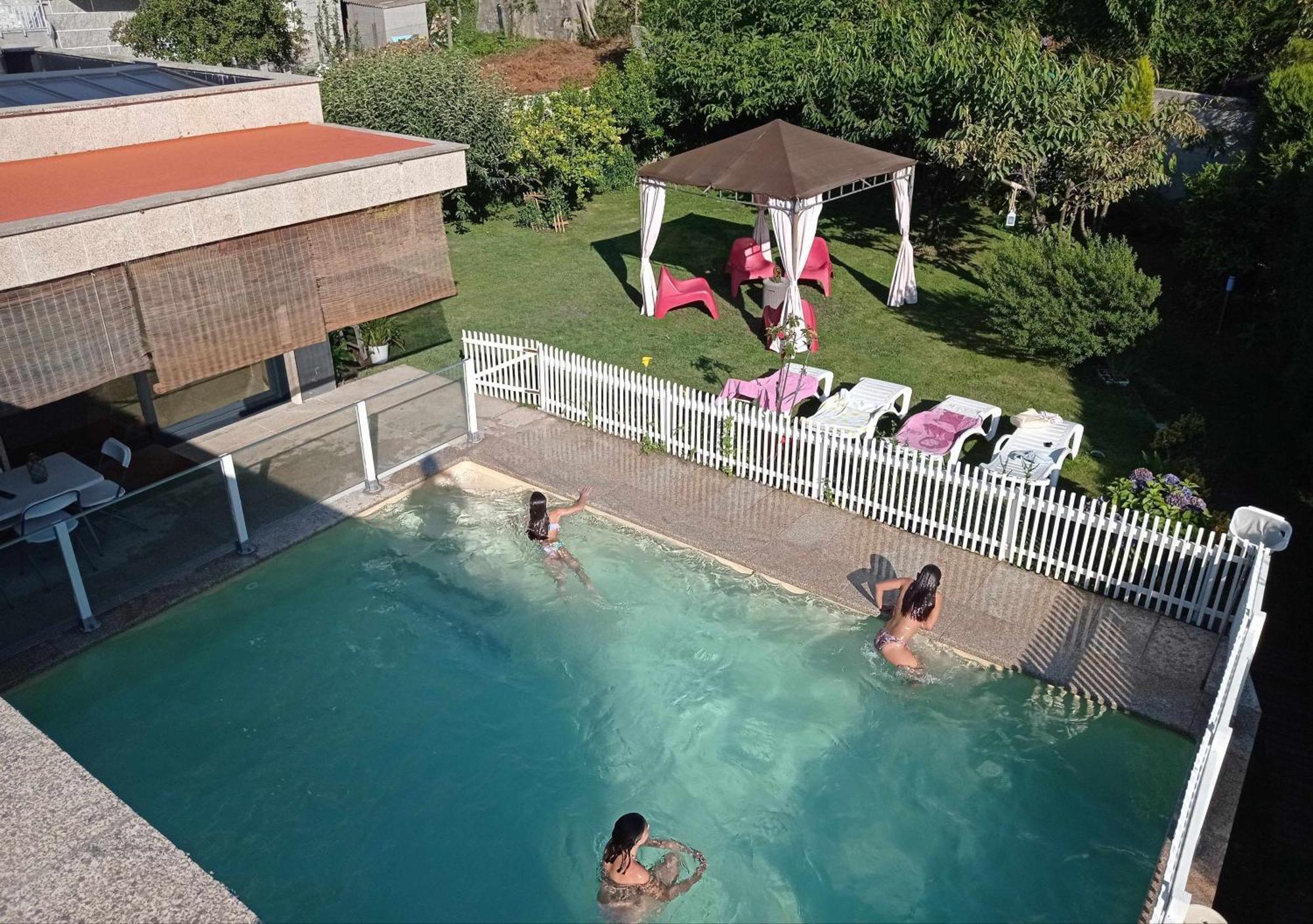 Chalet Con Piscina Y Diversion Ria De Vigo Vilaboa Esterno foto